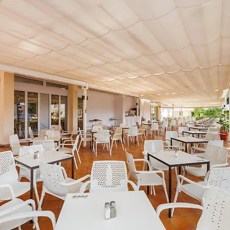 O7 Club Cala Ratajda Hotell 3*