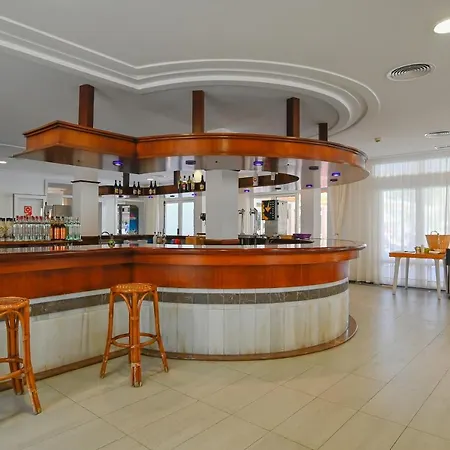 Hotel O7 Club Cala Ratajda 3*