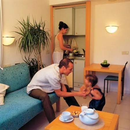 O7 Club Cala Ratajda Hotel 3*